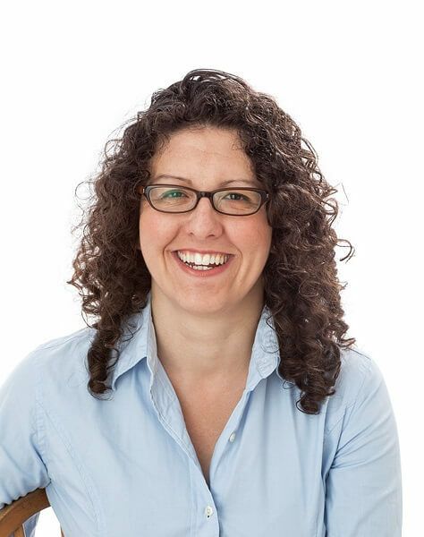 Photo of Dr Helen Paul
